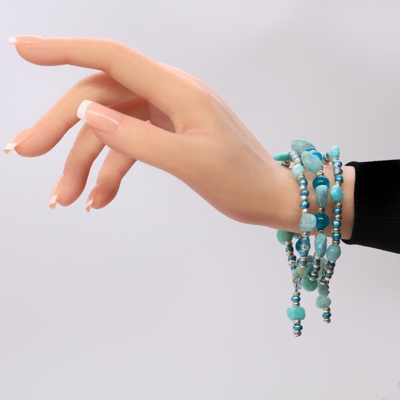 Memory wire Turquoise bracelet with seed beads and hanging accents. - Picture 8 of 8